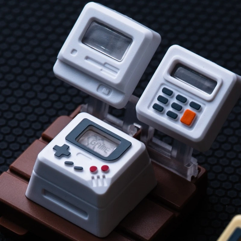 K-04 3-in-1 Creative Retro Tra - Retro Handheld Console review and price